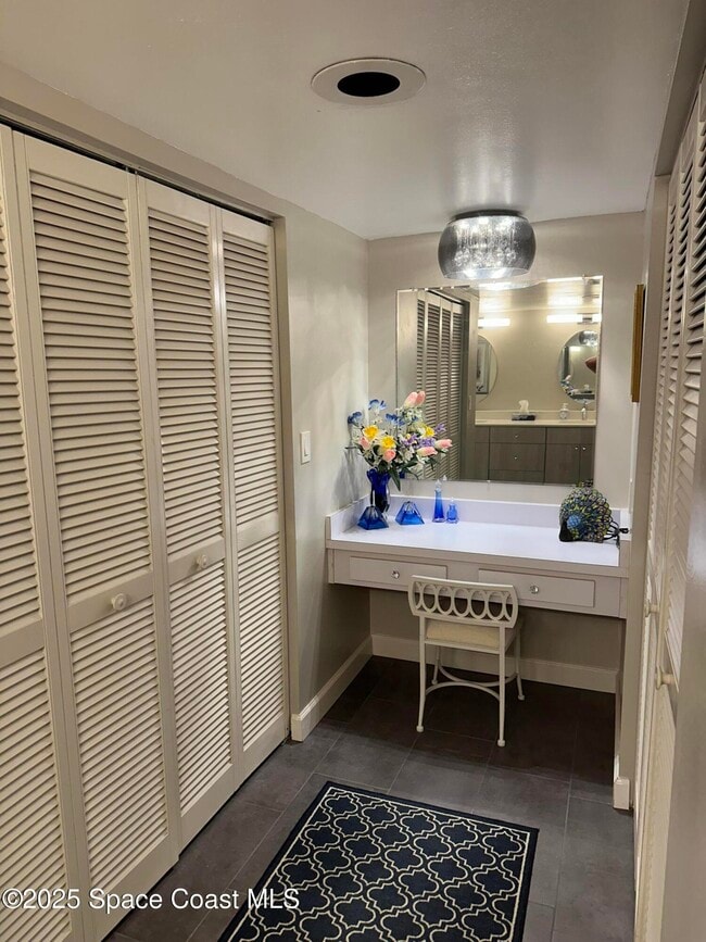 Building Photo - 4850 Ocean Beach Blvd