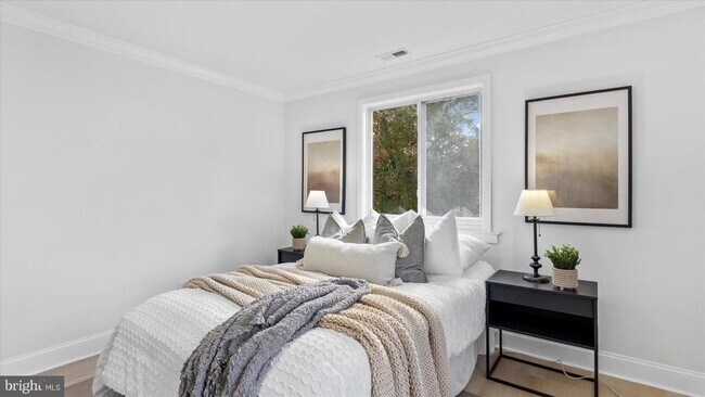 Building Photo - 2529 Liberty Pkwy