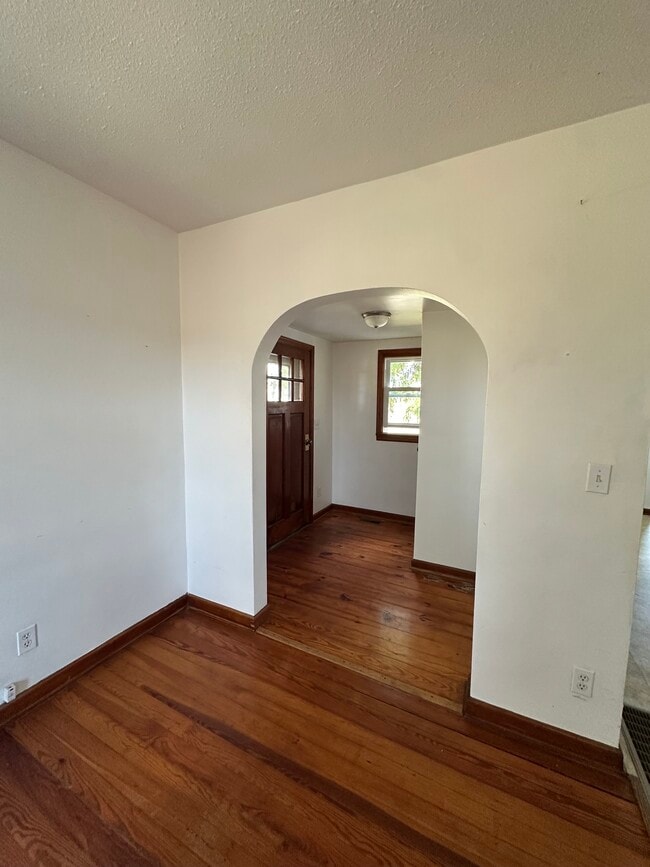 Building Photo - 9263 Reitz Rd