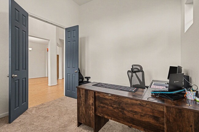 Building Photo - 2107 Brooke Avery Dr