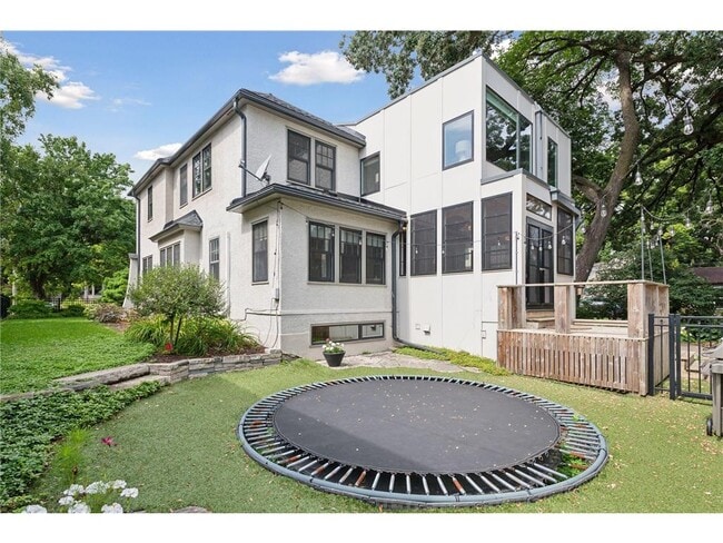 Building Photo - 3933 Zenith Ave S