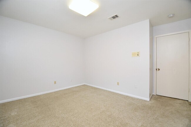 Building Photo - 7718 Moondance Ln
