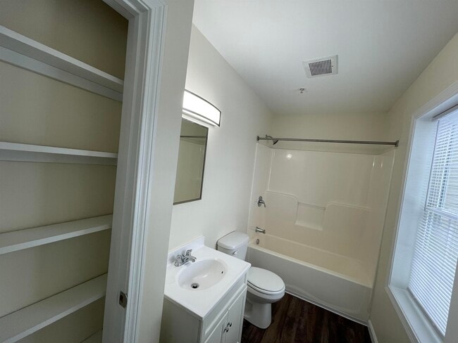 Building Photo - 20 Sentinel Court