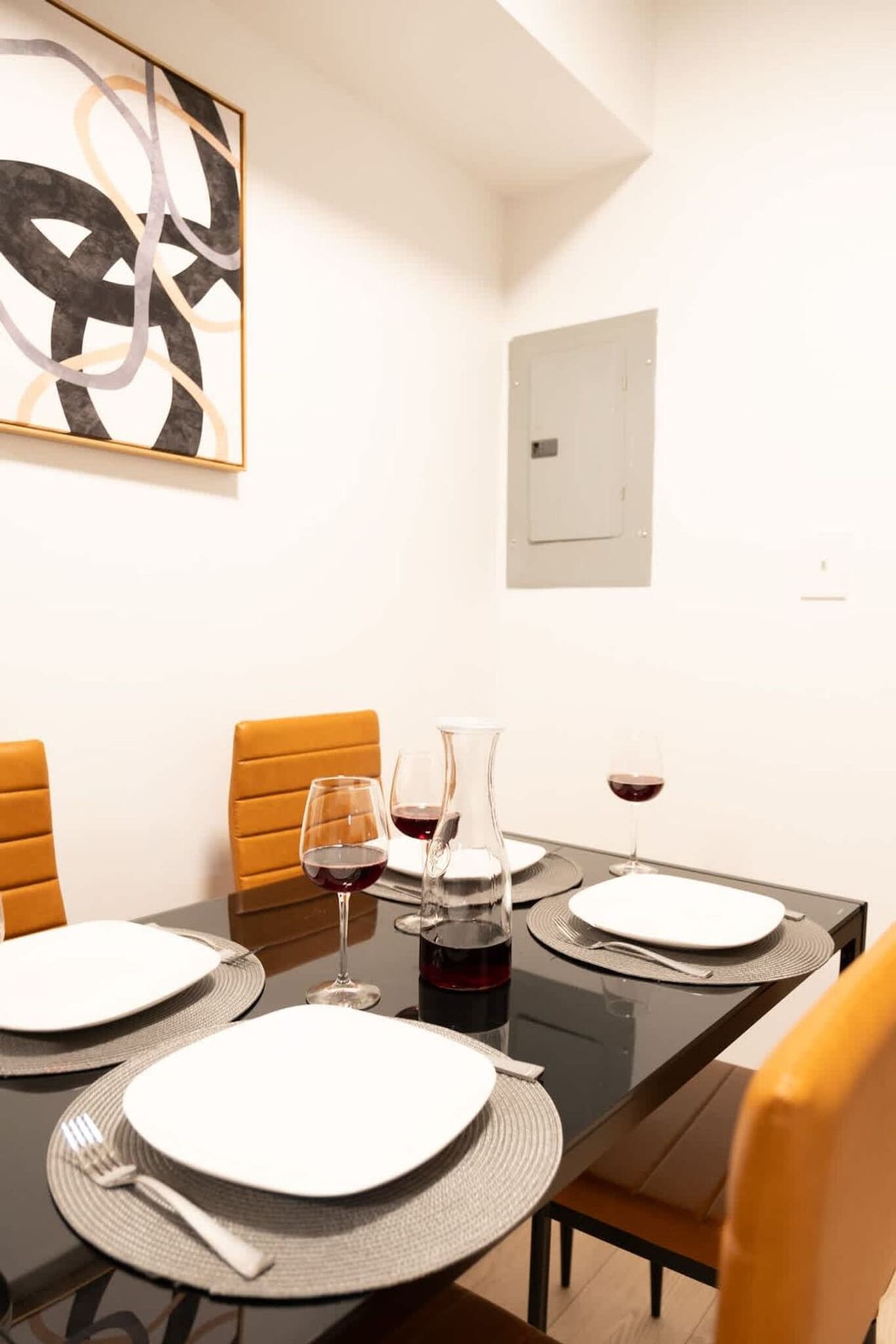 Building Photo - 1255 Raum St NE