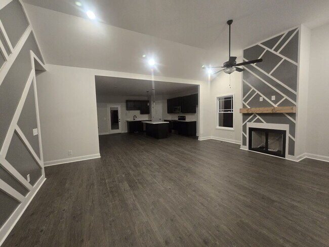 Building Photo - 509 N Halifax Ct