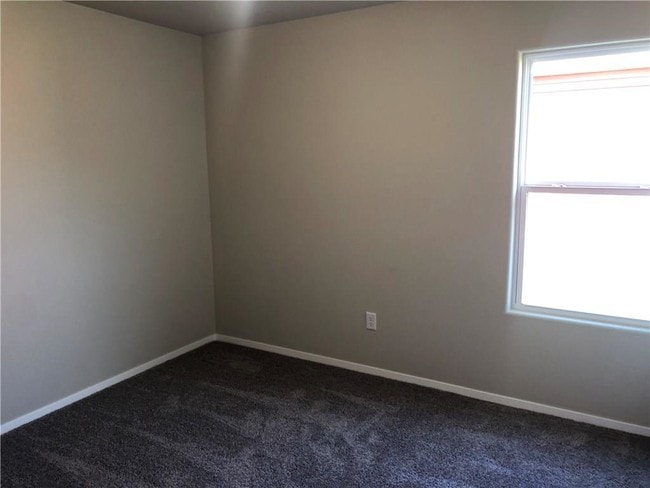 Building Photo - 1296 S Springfield Dr