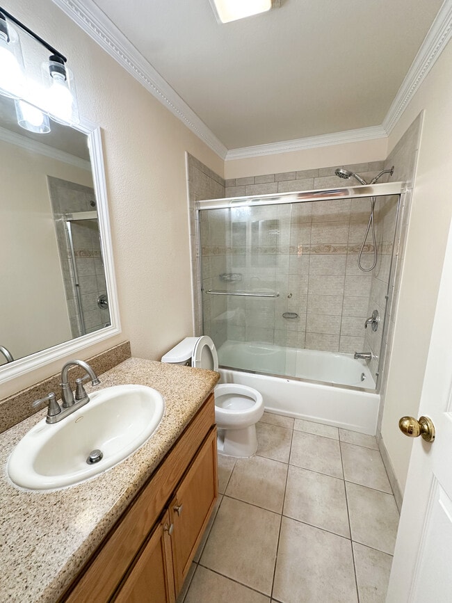 Building Photo - 3569 Langdon Common