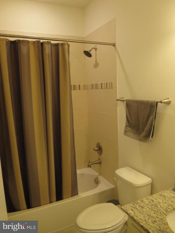 Building Photo - 1710 Featherstone Rd