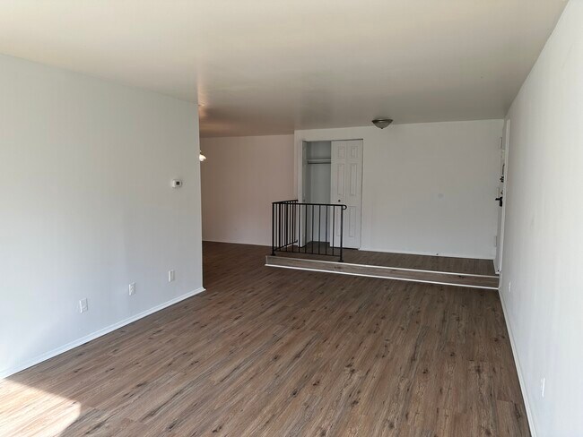 Building Photo - 12710 Veirs Mill Rd
