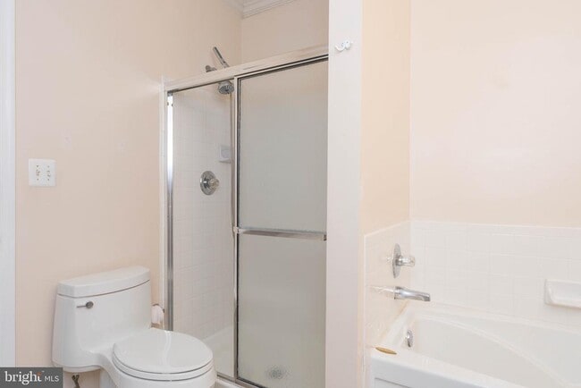 Building Photo - 8183 Carnegie Hall Ct