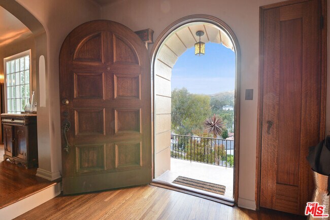 Building Photo - 6717 Whitley Terrace