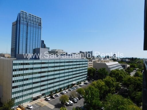 Building Photo - Spacious Updated 2bd/2ba Downtown Condo - Great Location!