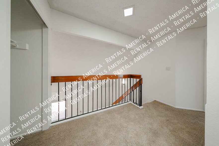 Building Photo - 4120 W Calavar Rd