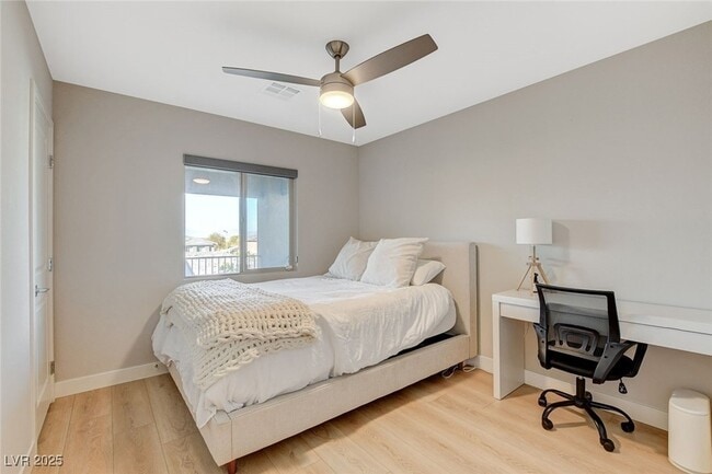 Building Photo - 9716 Jade Rise Ave