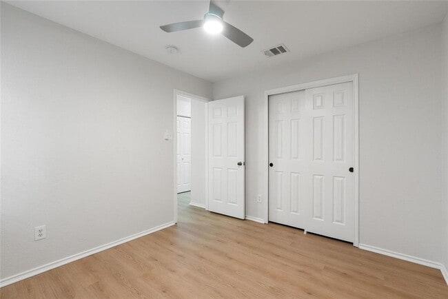 Building Photo - 437 Sweet Leaf Ln