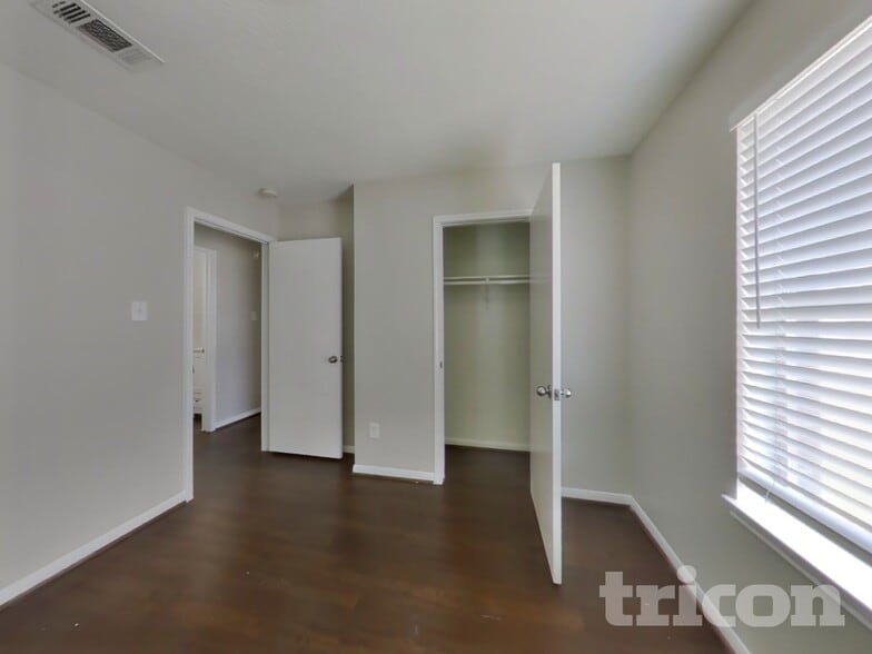 Building Photo - 28707 Binefield St