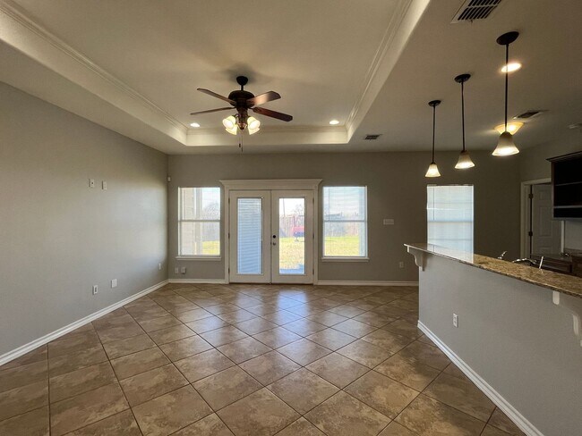 Building Photo - 2901 Dante Dr