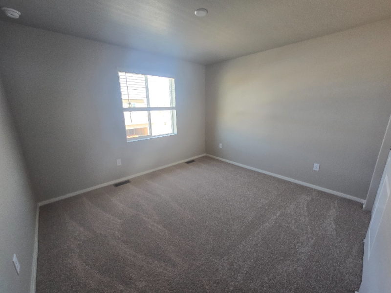 Building Photo - 4828 River Roads Dr