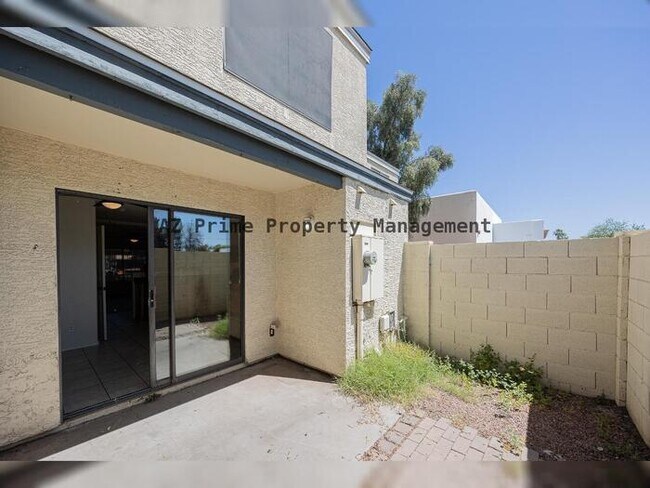 Building Photo - 7801 N 44th Dr