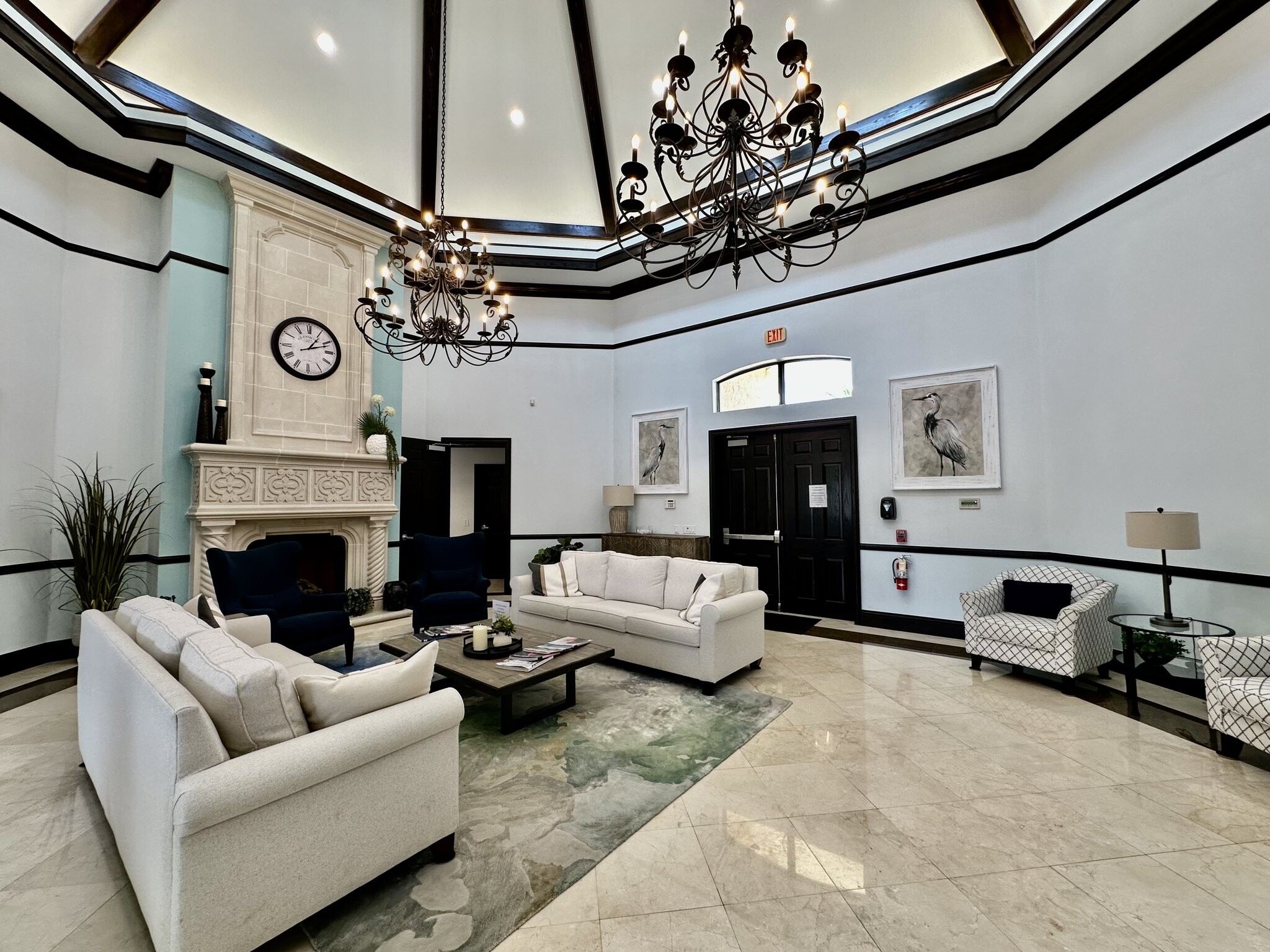 Building Photo - 12935 Violino Ln