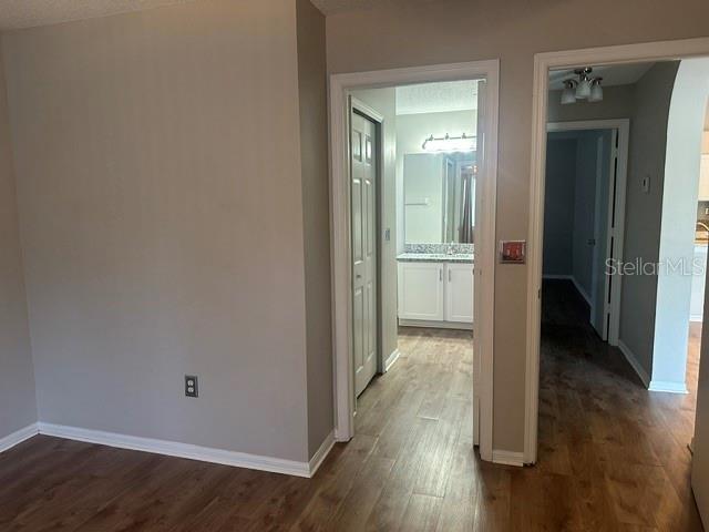 Building Photo - 515 Scarlet Maple Ct