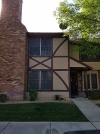 Building Photo - DISCOVERY AT THE ORCHARDS