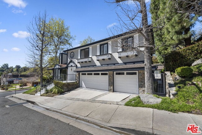 Building Photo - 2937 Deep Canyon Dr