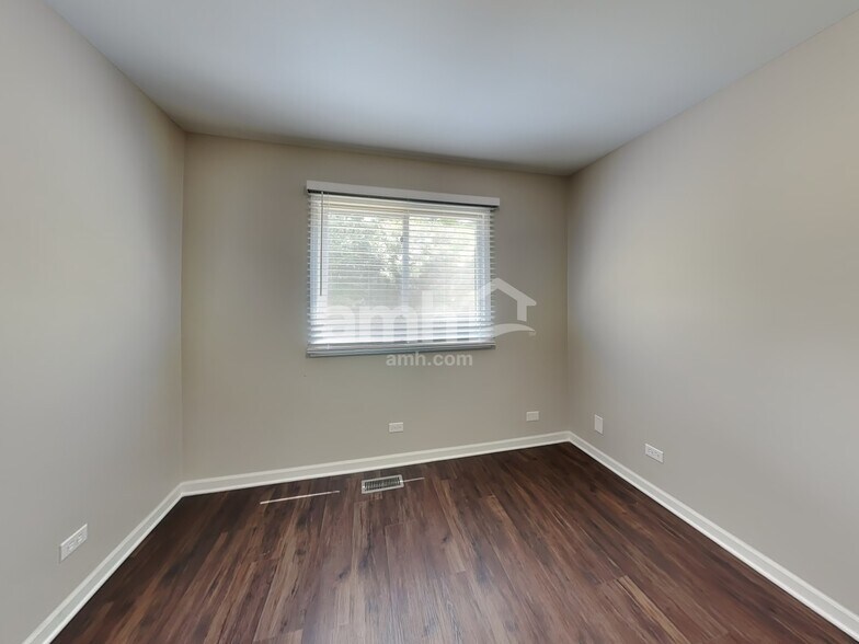 Building Photo - 3612 Fawn Ln