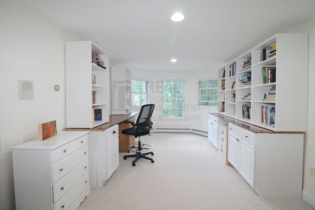 Building Photo - 67 Clearwater Dr