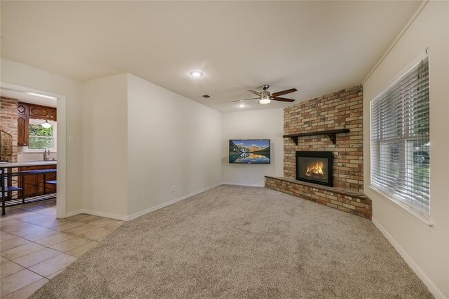 Building Photo - 1300 Clearfield Dr