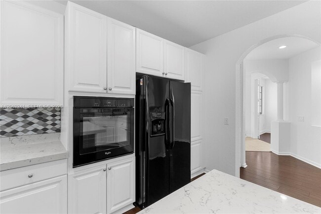 Building Photo - 1559 Passion Vine Cir