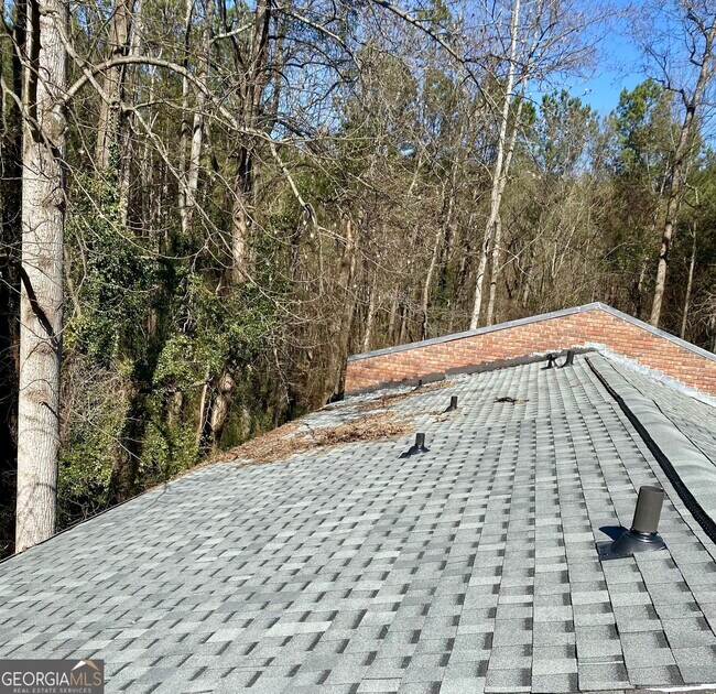 Building Photo - 1903 Whitehall Forest Ct SE