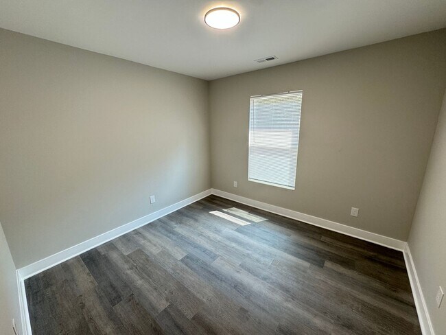 Building Photo - Fully Updated 4 Bedroom Home in Raleigh