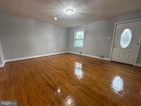 Building Photo - 14451 Village Dr