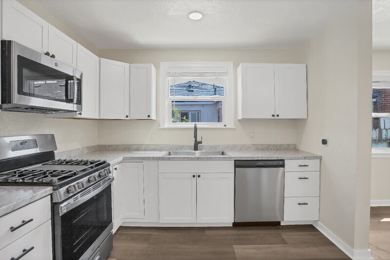 Building Photo - 265 Cherry Dr