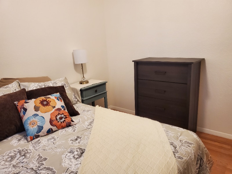 Building Photo - 332 Vista Del Angel SW