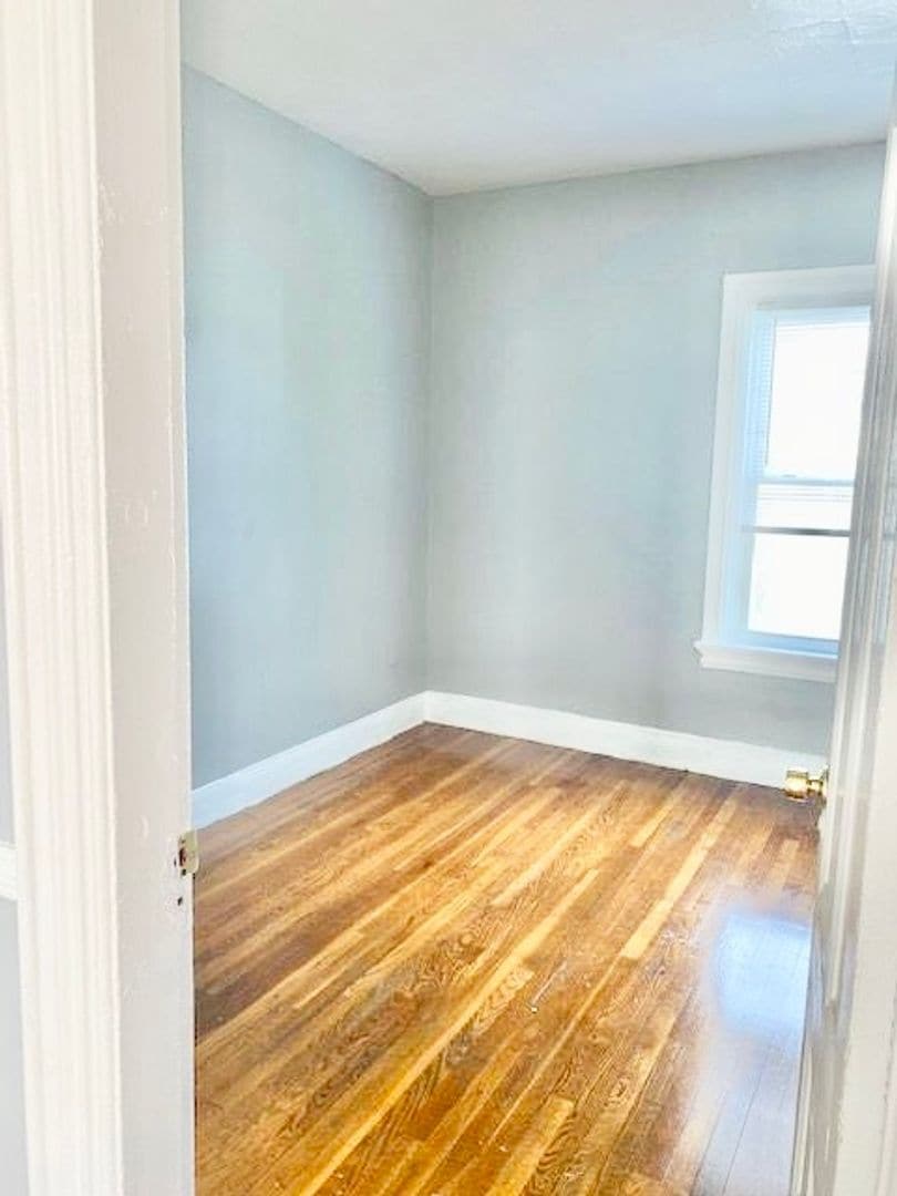 Building Photo - 72 Pocasset Ave
