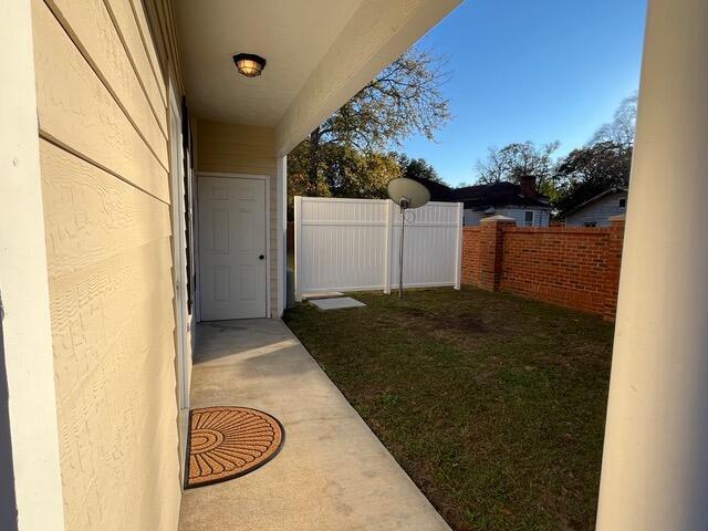 Building Photo - 70 Townhouse Ct