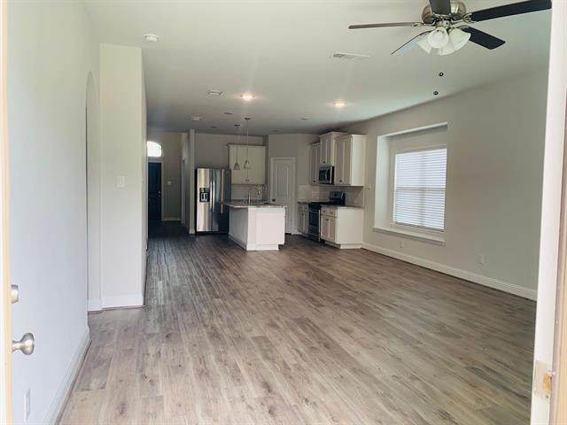 Building Photo - 7804 Cottonwood Dr