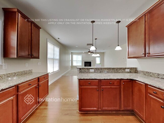 Building Photo - 8627 Ridgeline Ln