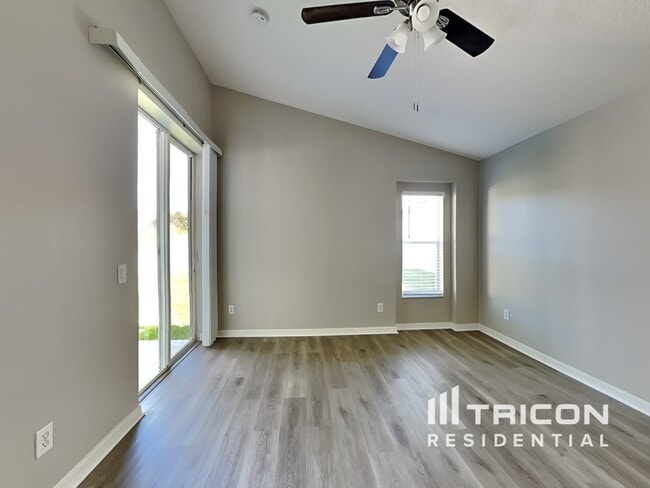 Building Photo - 31333 Heatherstone Dr