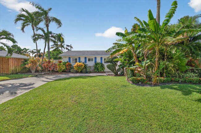 Building Photo - 802 Mallard Dr