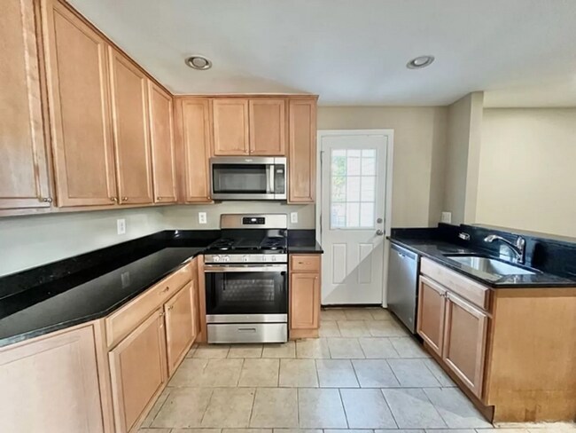 Building Photo - 5128 Mangum Rd