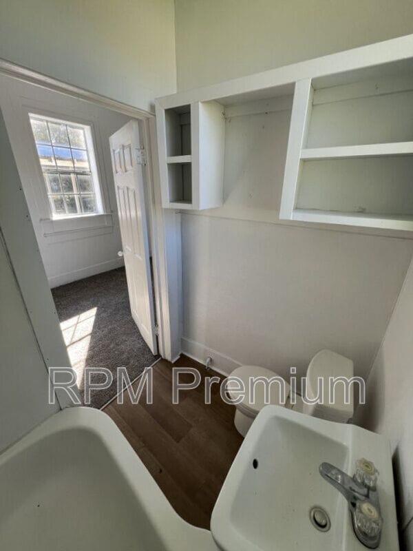 Building Photo - 13323 Sunshine Rd