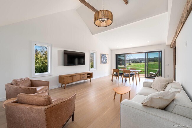 Building Photo - 3375 Indian Neck Ln