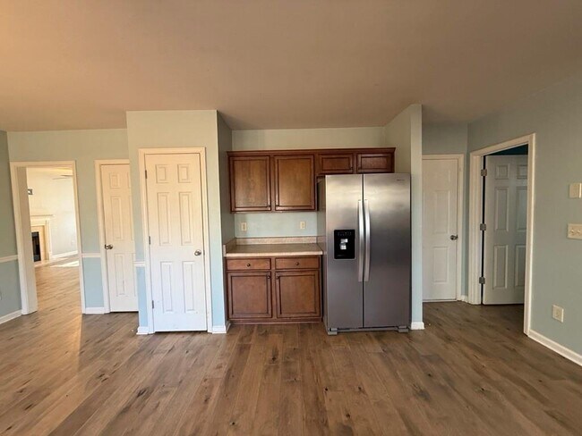 Building Photo - 1326 Castleberry Dr