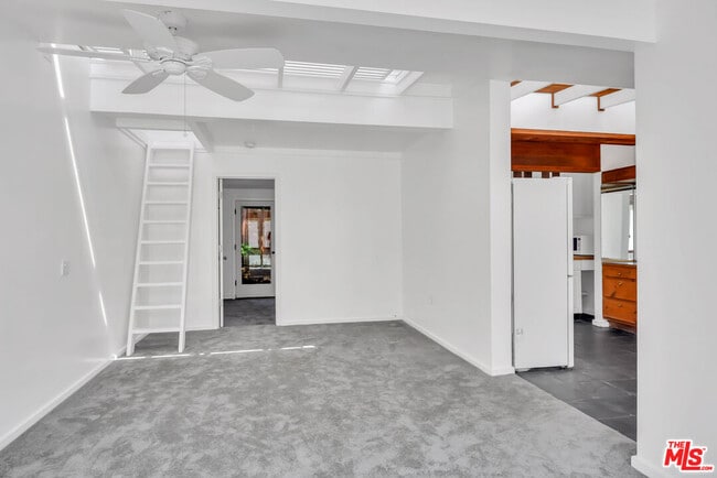 Building Photo - 6456 Surfside Way