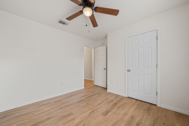 Building Photo - 8517 High School Blvd