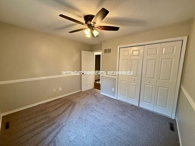Building Photo - Newly Remodeled 3 Bed, 2.5 Bath Home with ...