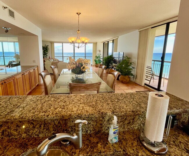 Building Photo - 4000 N Ocean Dr